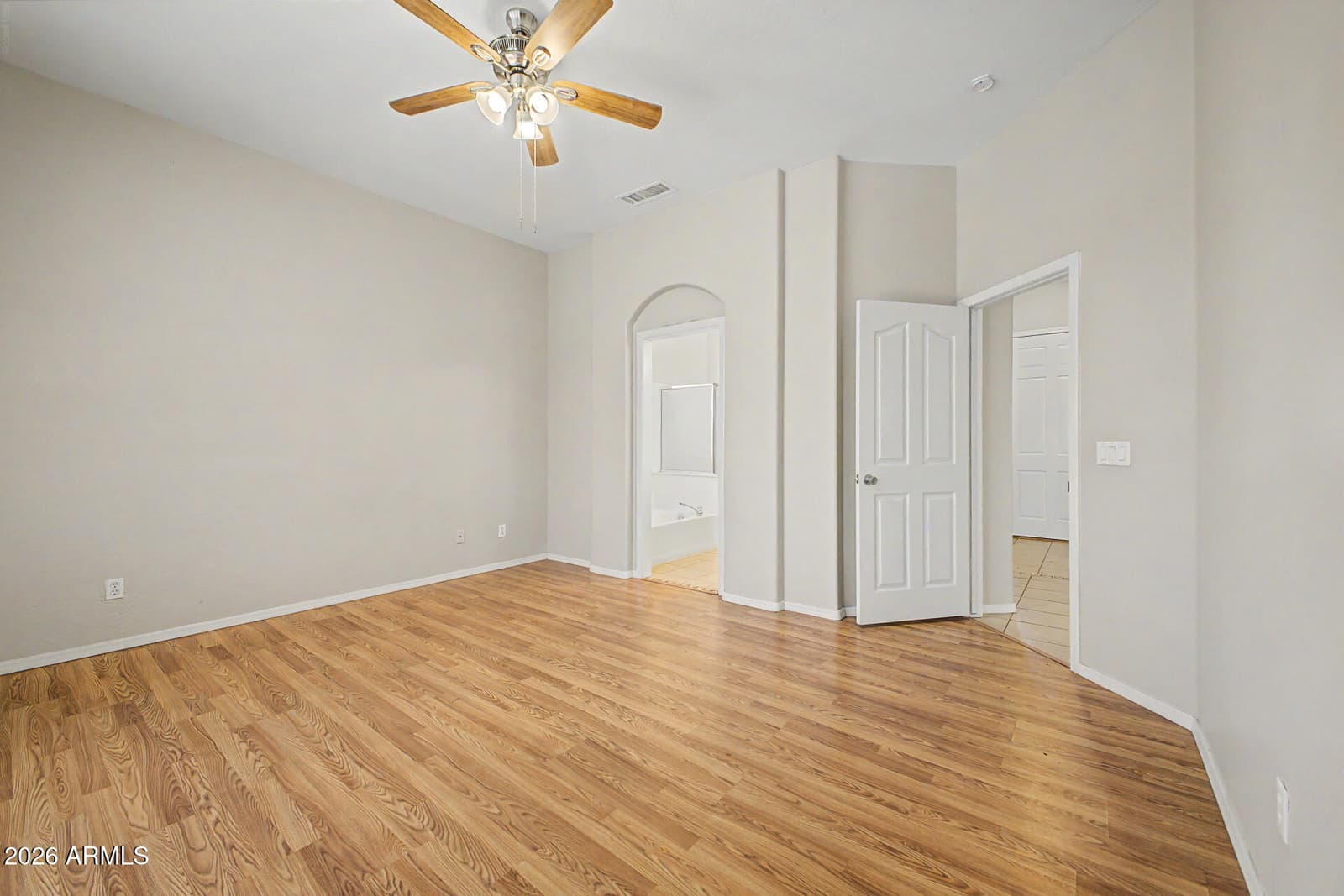 11199 W MONTE VISTA Road, Avondale, AZ 85392 — photo 15 of 36
