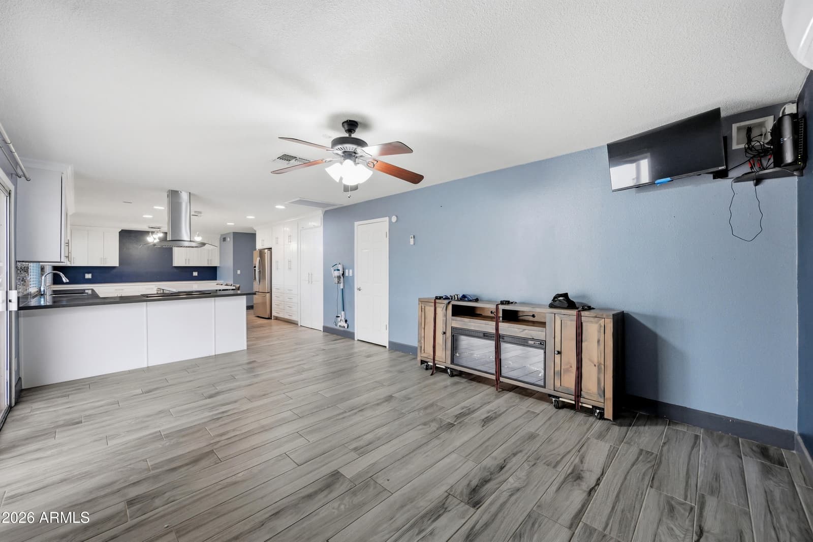 12039 N 60TH Avenue, Glendale, AZ 85304 — photo 11 of 30
