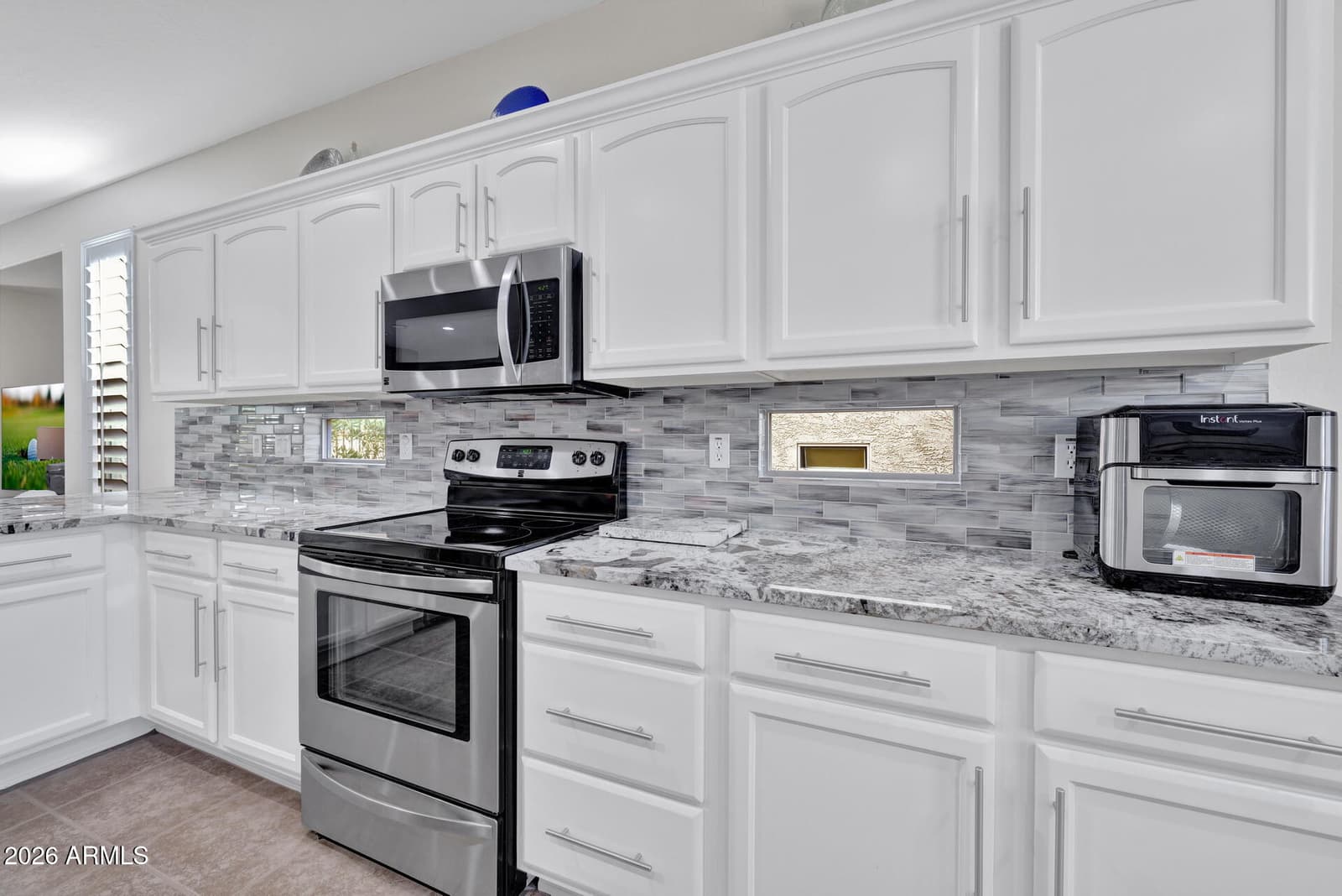12423 W HEDGE HOG Place, Peoria, AZ 85383 — photo 15 of 81