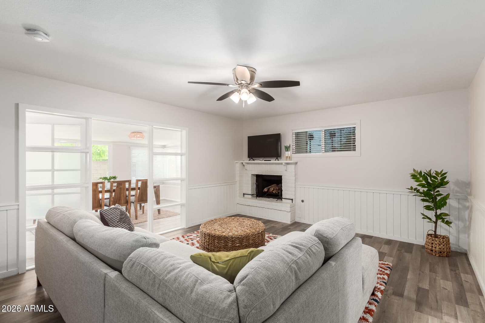 21 E ALAMEDA Drive, Tempe, AZ 85282 — photo 5 of 26