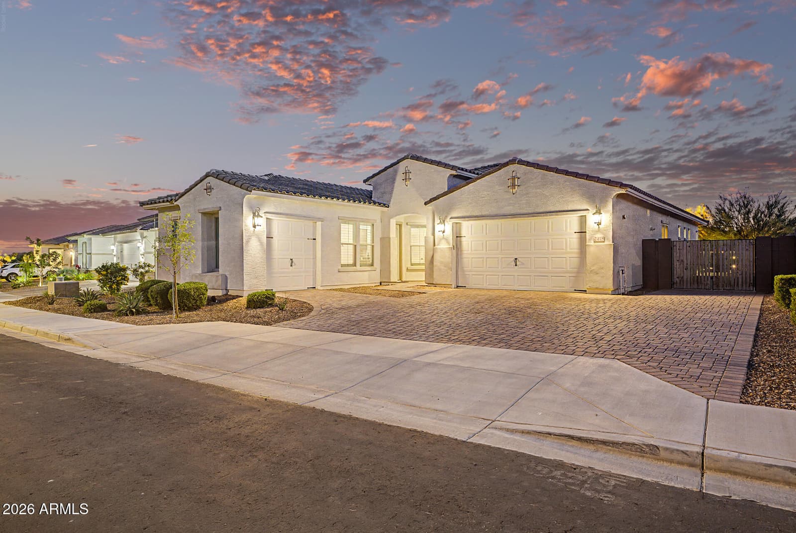 2418 N 211TH Lane, Buckeye, AZ 85396 — photo 11 of 93