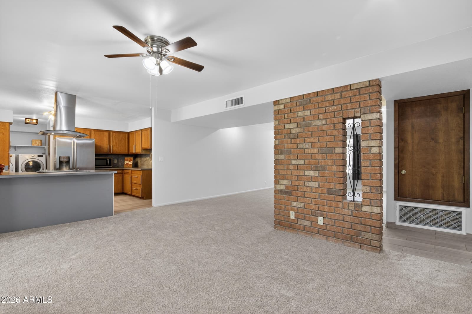 701 S CLEARVIEW Avenue, Mesa, AZ 85208 — photo 5 of 38