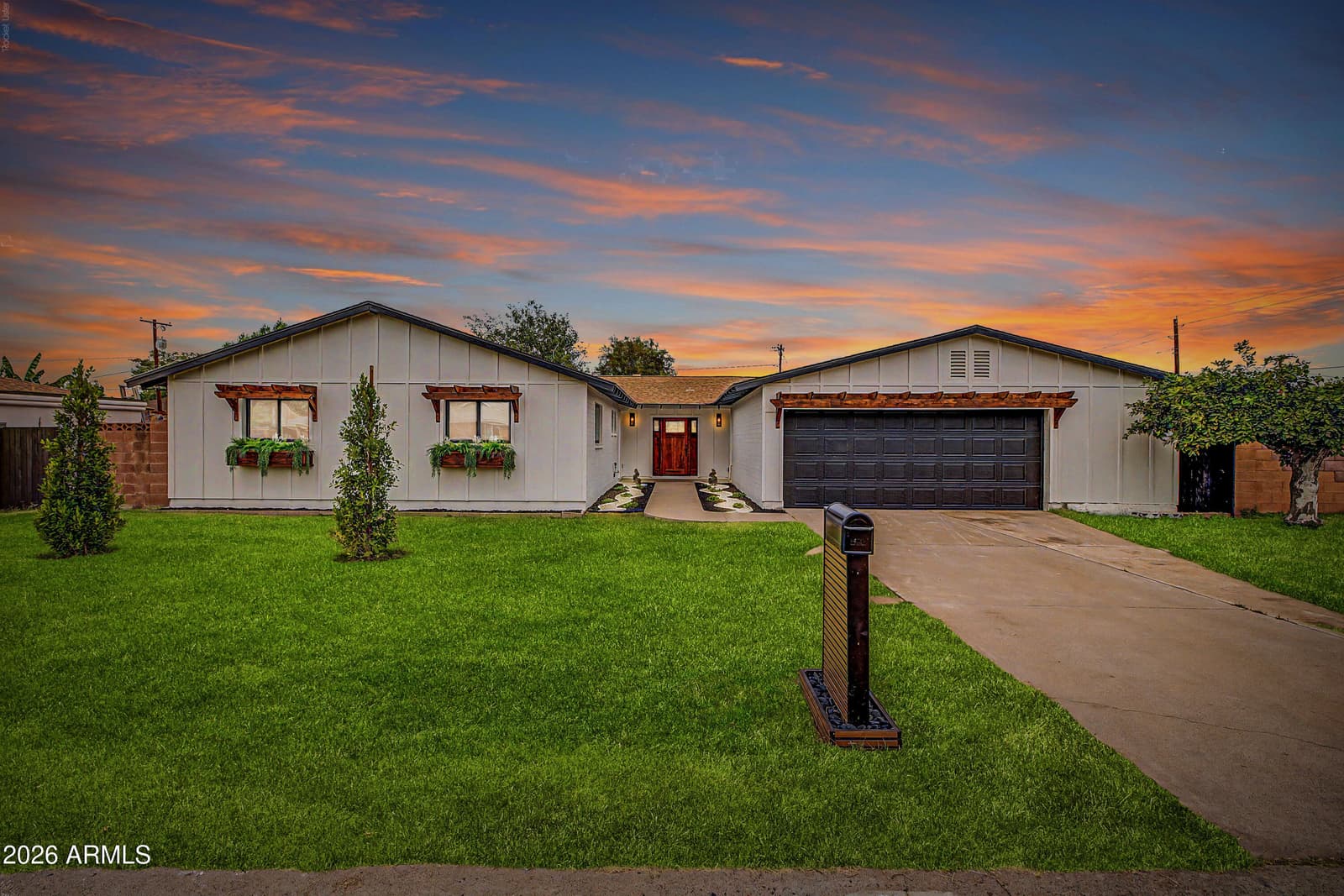 7844 N 17TH Avenue, Phoenix, AZ 85021 — photo 1 of 52