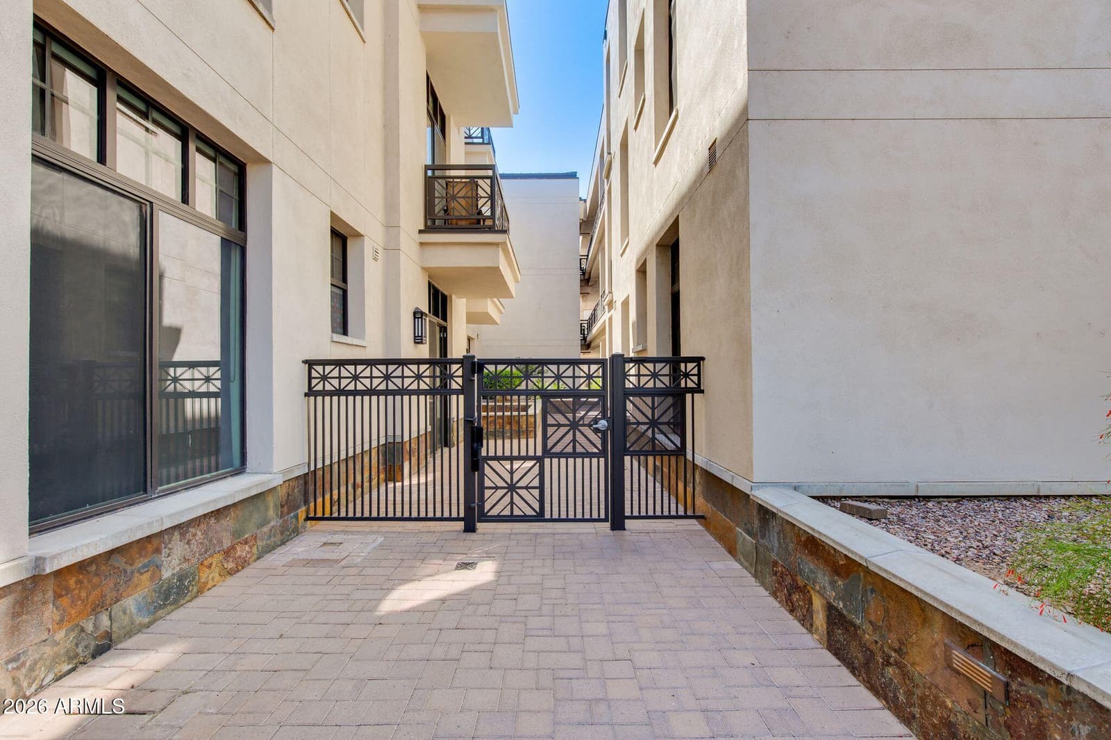 8 E BILTMORE Estate 114, Phoenix, AZ 85016 — photo 4 of 61
