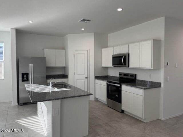 1576 W SHANNONS Way, Coolidge, AZ 85128 — photo 5 of 18