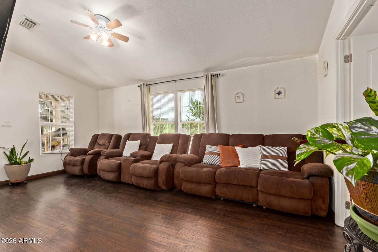 7300 N 51ST Avenue 118, Glendale, AZ 85301 — photo 6 of 28