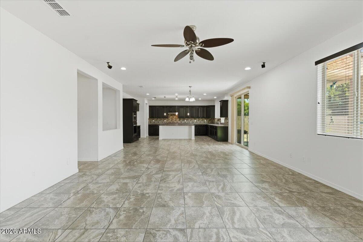 1471 E FLAMINGO Way, Gilbert, AZ 85297 — photo 8 of 42
