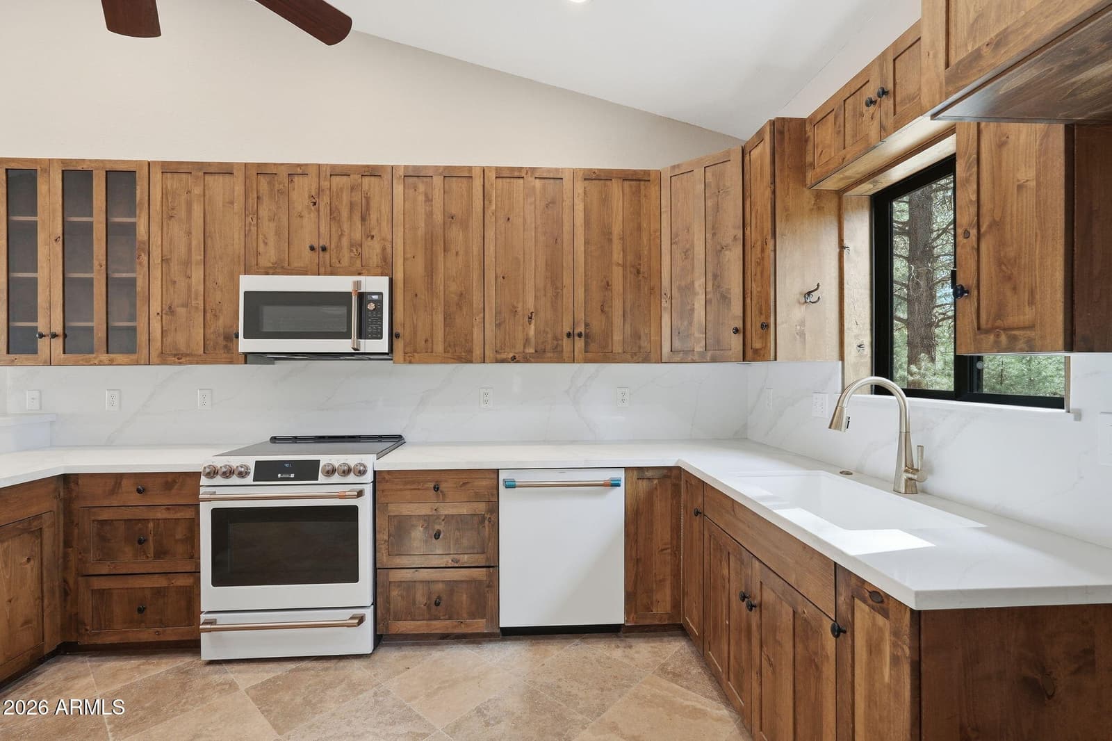 129 N SPITZ SPRING Road, Parks, AZ 86018 — photo 10 of 44
