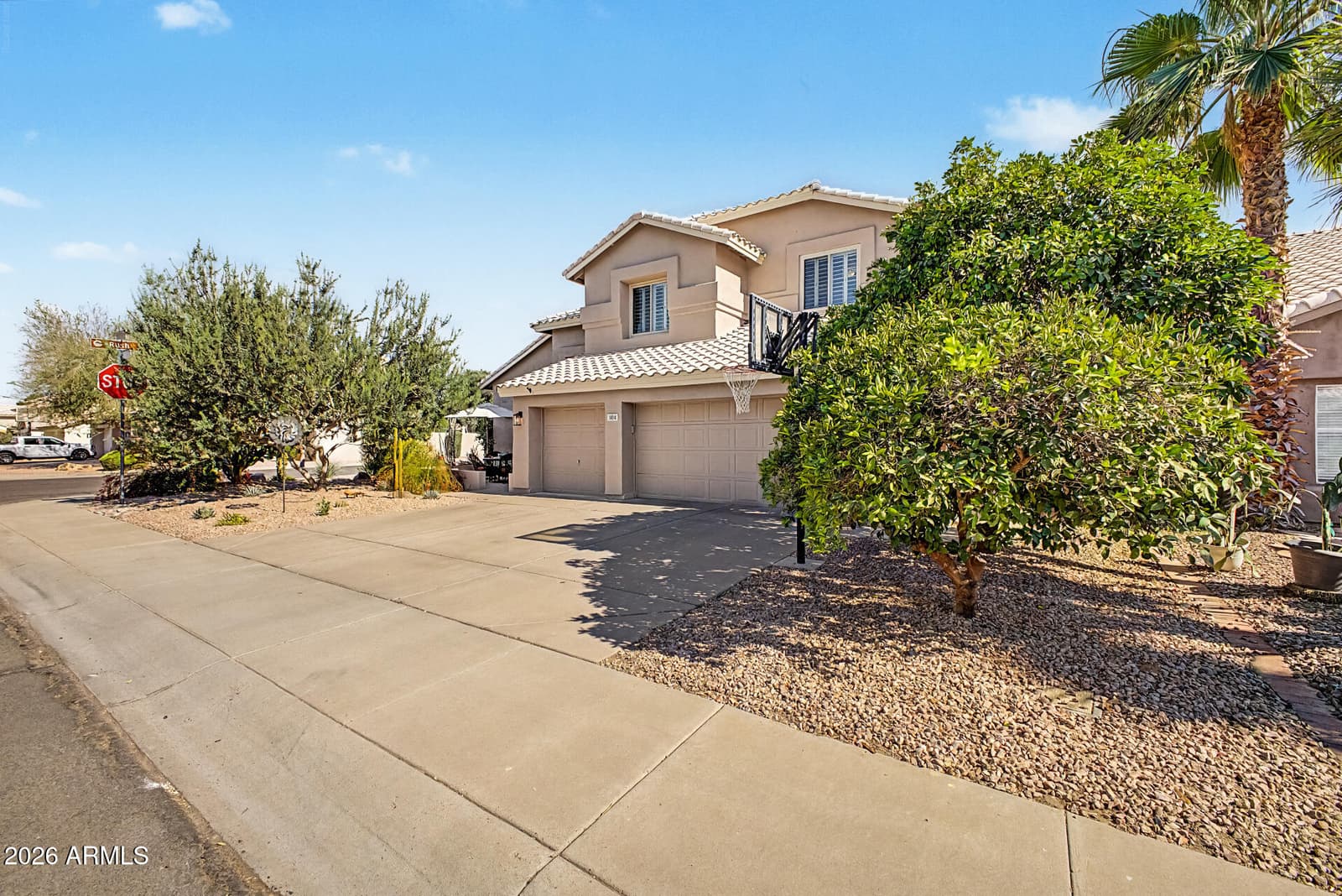 5131 W LAREDO Court, Chandler, AZ 85226 — photo 4 of 72