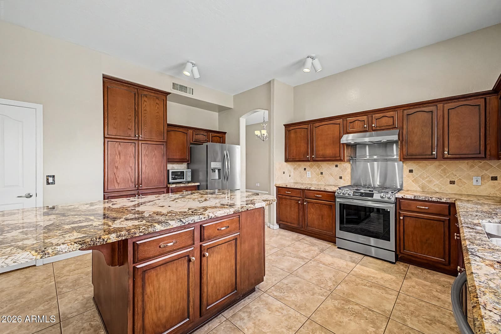 5131 W LAREDO Court, Chandler, AZ 85226 — photo 18 of 72