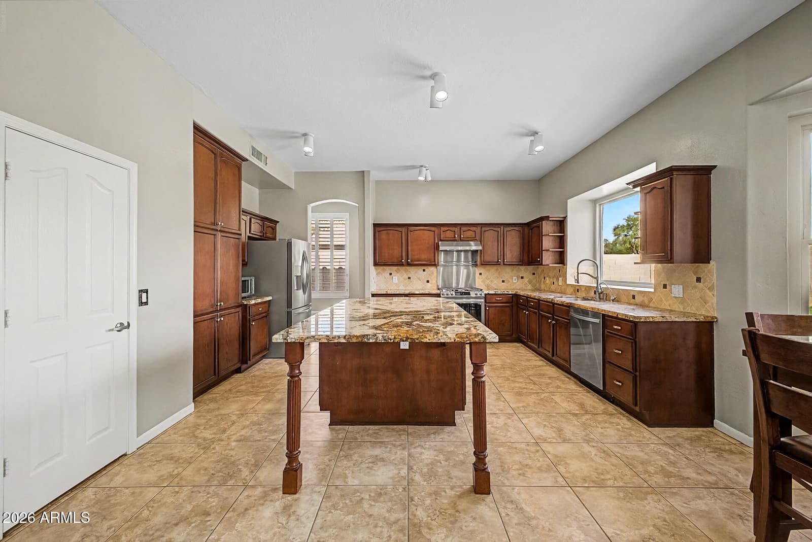 5131 W LAREDO Court, Chandler, AZ 85226 — photo 19 of 72