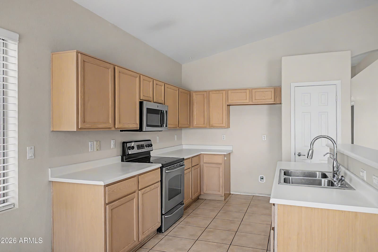4414 E Dry Creek Road, Phoenix, AZ 85044 — photo 3 of 15
