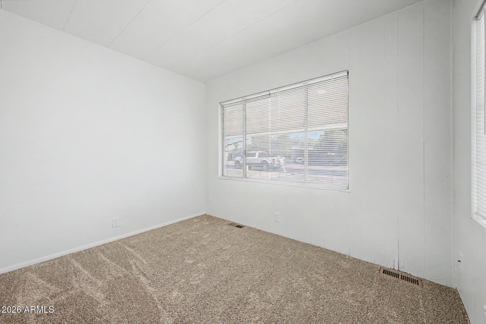 6602 W MISSION Lane, Glendale, AZ 85302 — photo 20 of 26