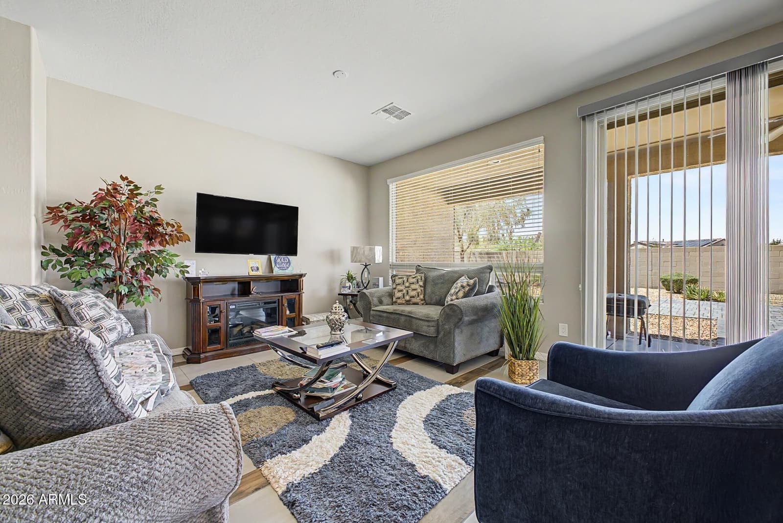 18076 W REDWOOD Lane, Goodyear, AZ 85338 — photo 5 of 42