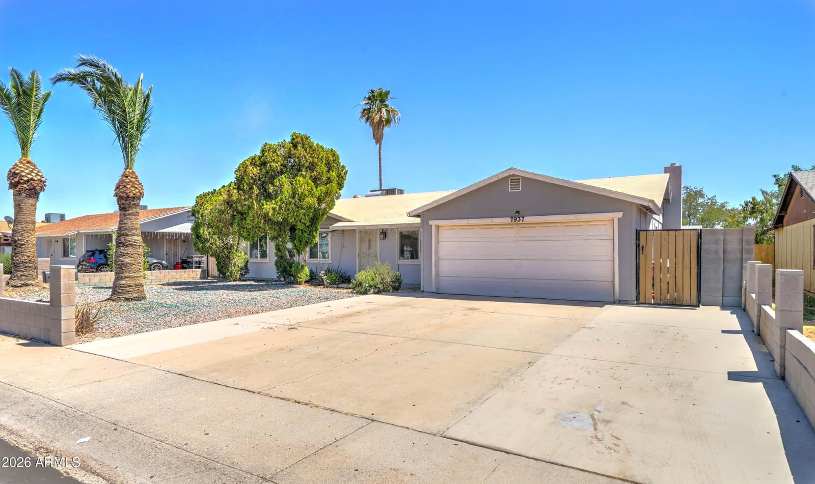 7937 W MEADOWBROOK Avenue, Phoenix, AZ 85033 — photo 3 of 29
