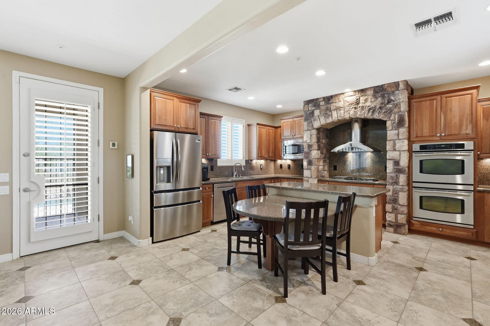 8638 W BRILES Road, Peoria, AZ 85383 — photo 11 of 90