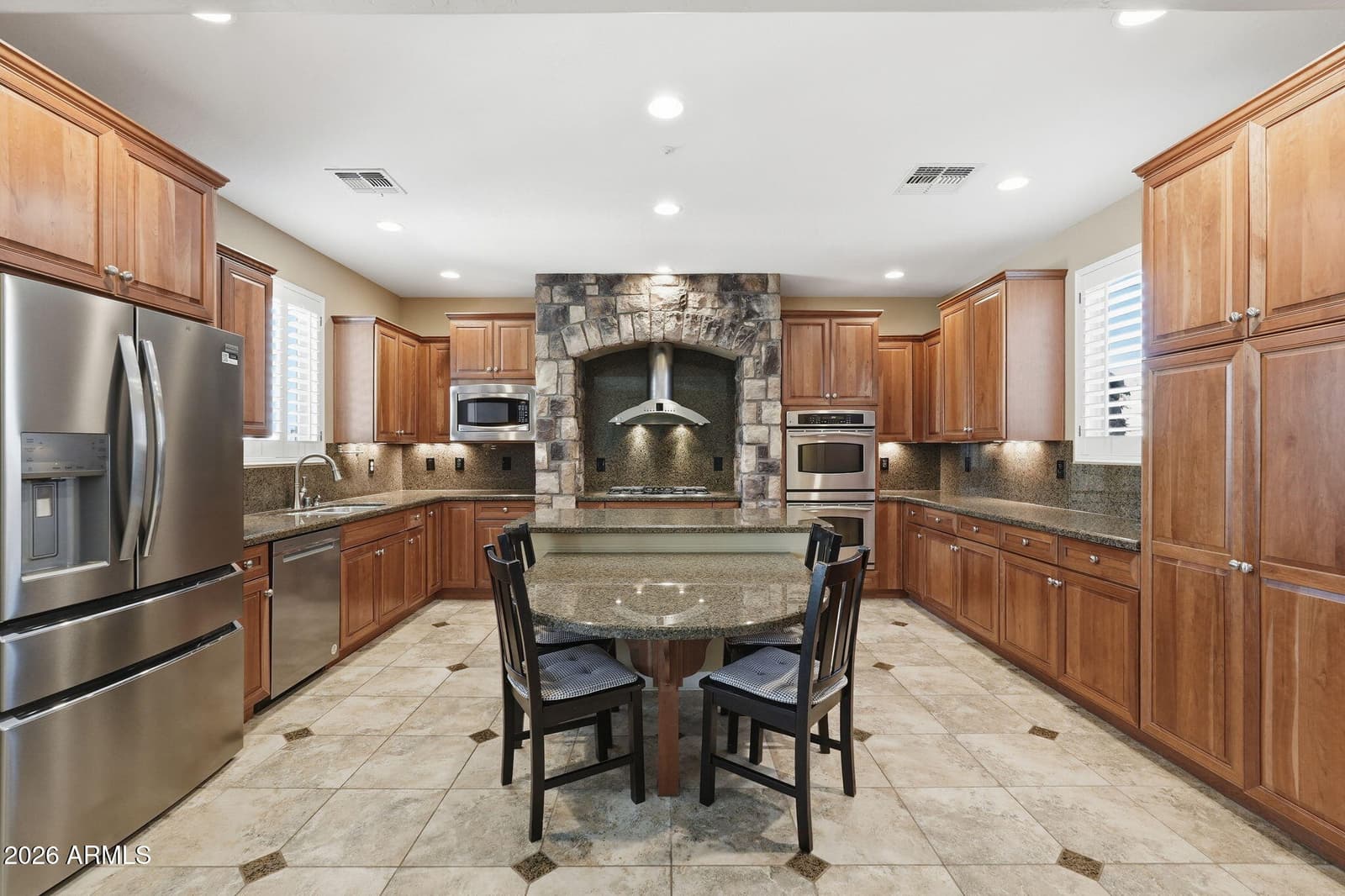 8638 W BRILES Road, Peoria, AZ 85383 — photo 4 of 90