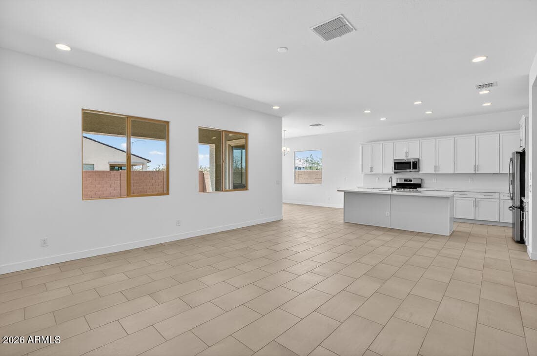 8855 W OREGON Avenue, Glendale, AZ 85305 — photo 12 of 67