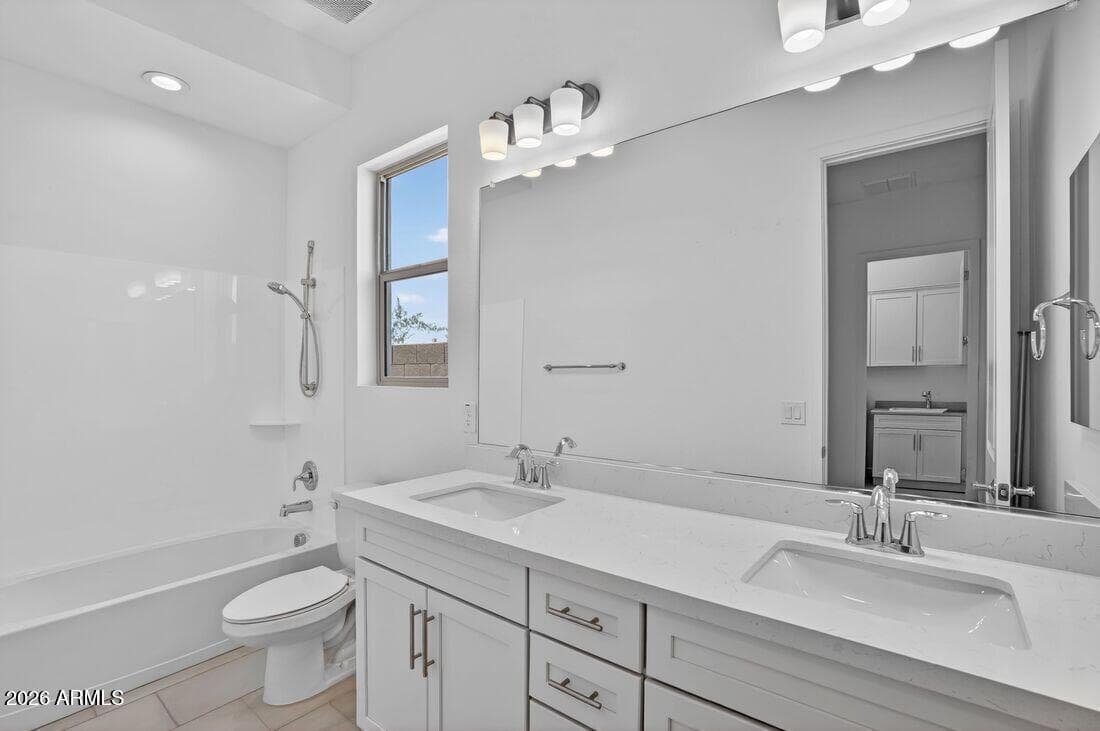 8855 W OREGON Avenue, Glendale, AZ 85305 — photo 32 of 67