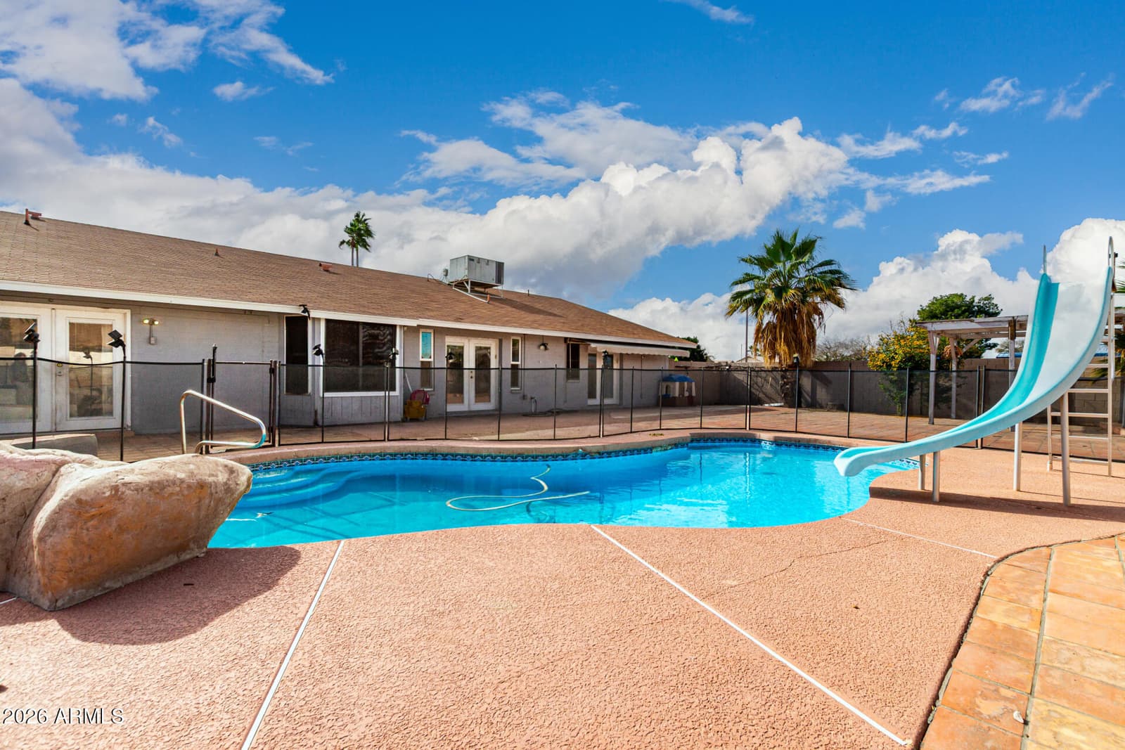 2 E MURIEL Drive, Phoenix, AZ 85022 — photo 3 of 34