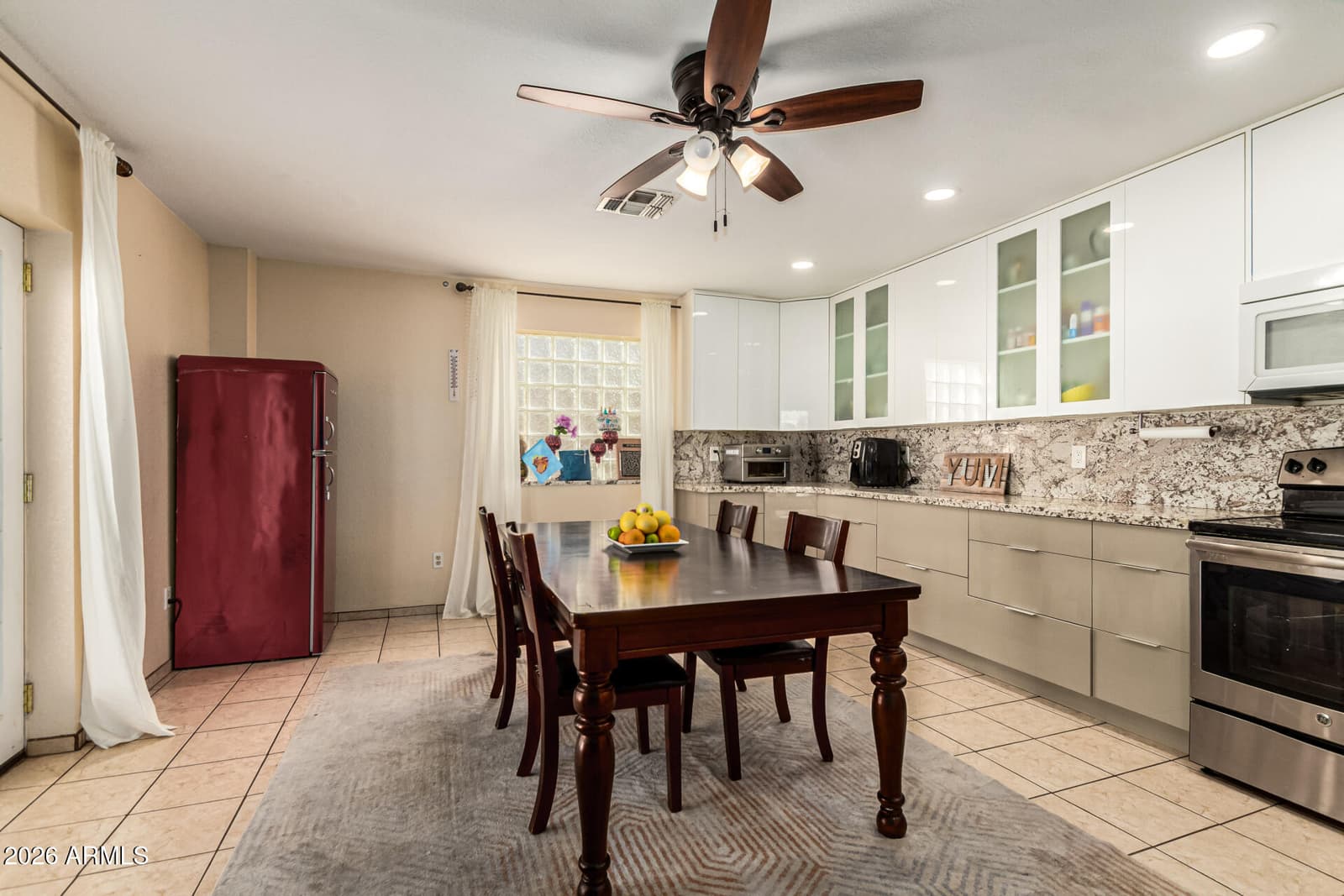 2 E MURIEL Drive, Phoenix, AZ 85022 — photo 13 of 34