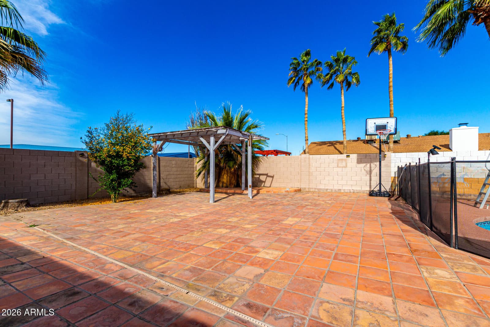 2 E MURIEL Drive, Phoenix, AZ 85022 — photo 31 of 34
