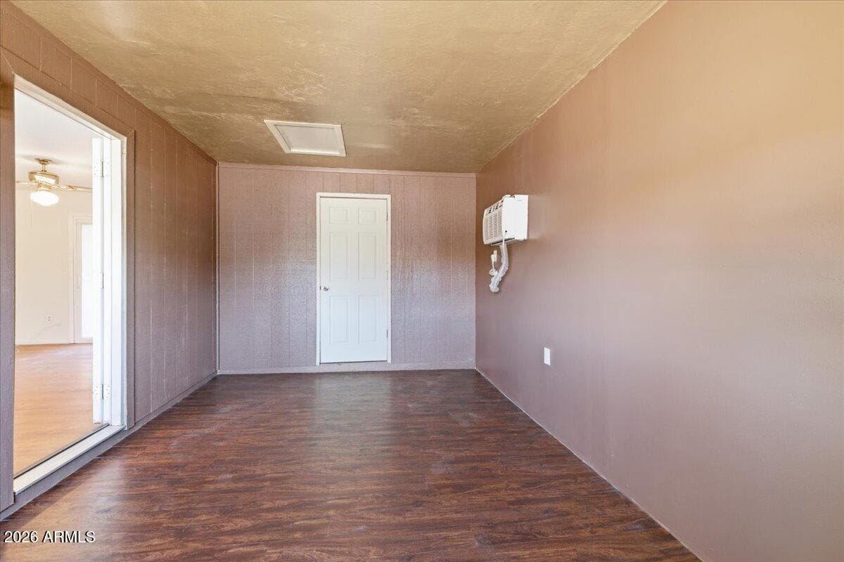 5407 W MONTE VISTA Road, Phoenix, AZ 85035 — photo 26 of 51