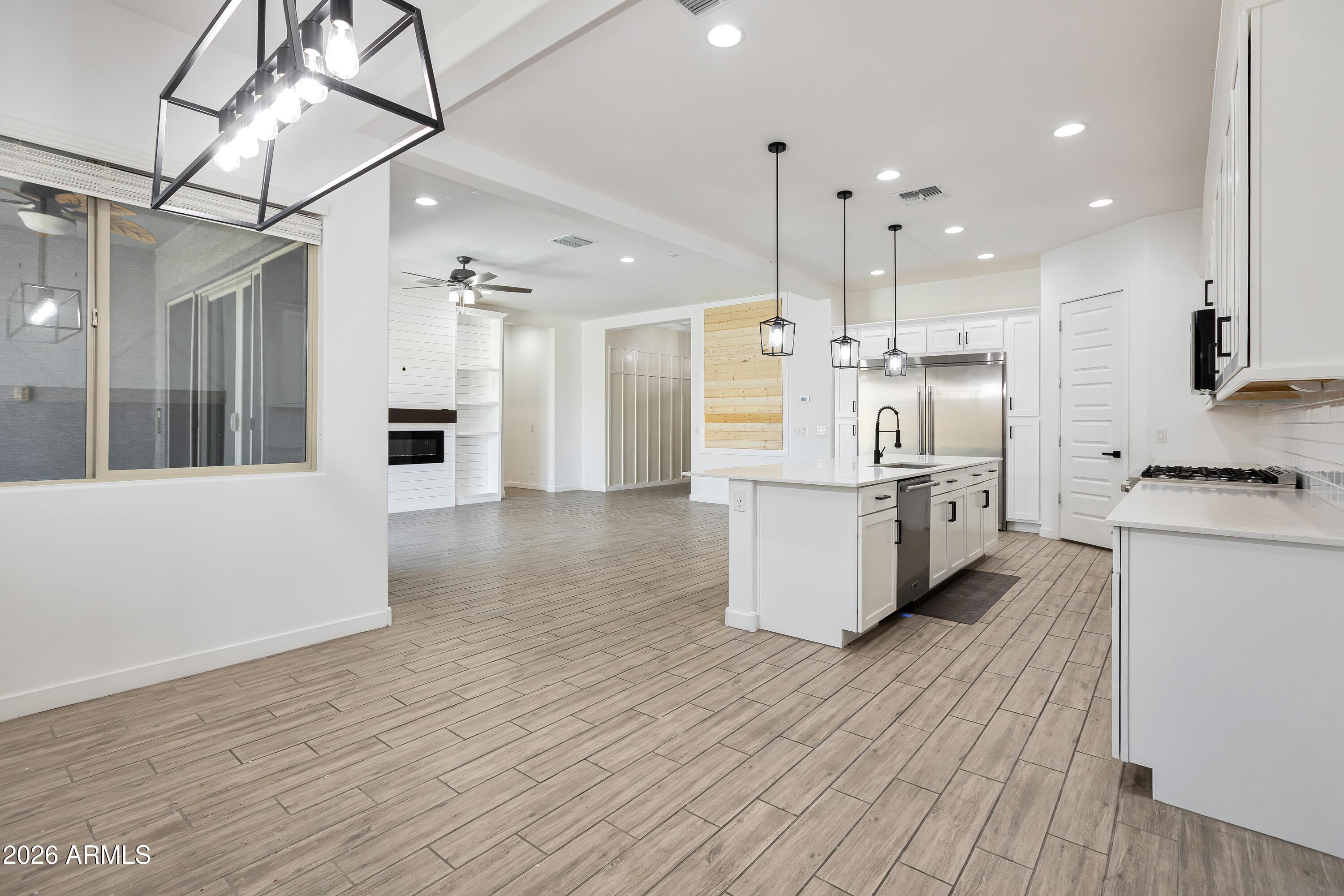 18868 W LAUREL Lane, Surprise, AZ 85388 — photo 10 of 40
