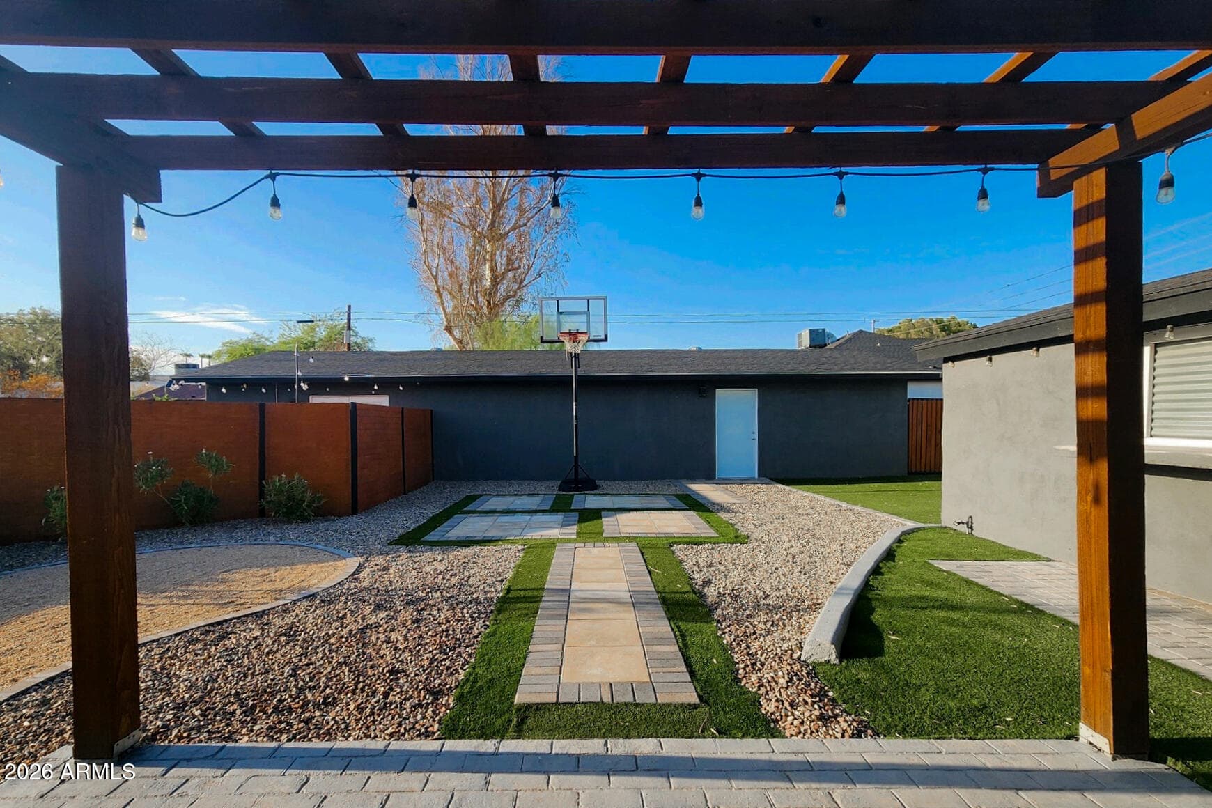 1058 E WHITTON Avenue, Phoenix, AZ 85014 — photo 39 of 71