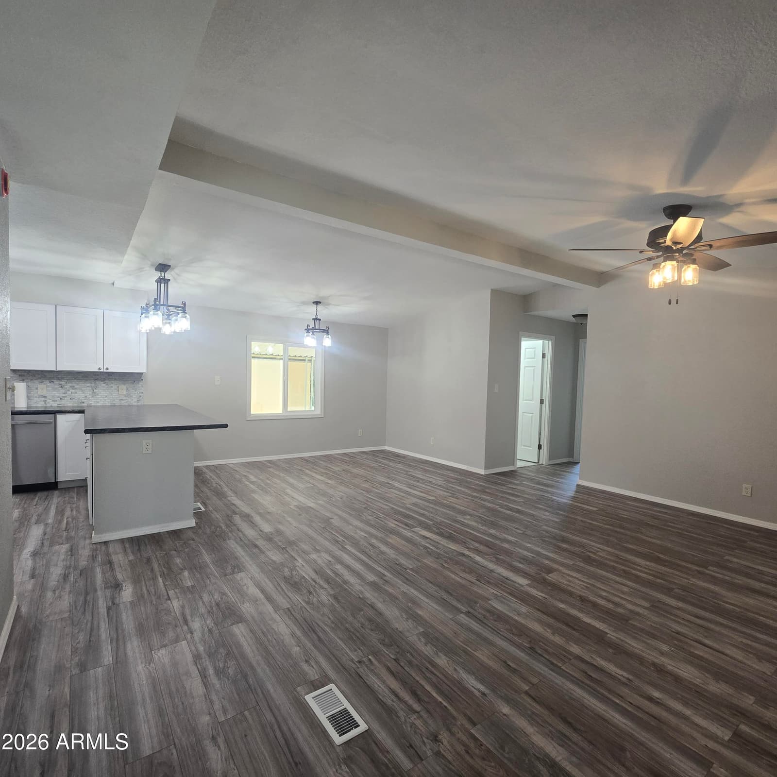 2701 E UTOPIA Road 29, Phoenix, AZ 85050 — photo 12 of 38