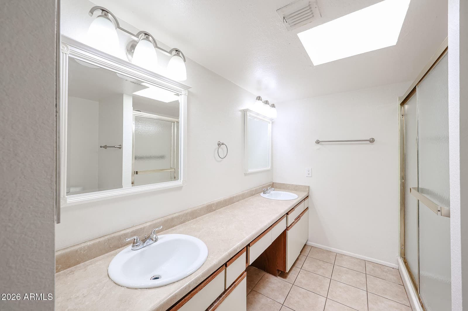 9223 N 47TH Court, Glendale, AZ 85302 — photo 16 of 27