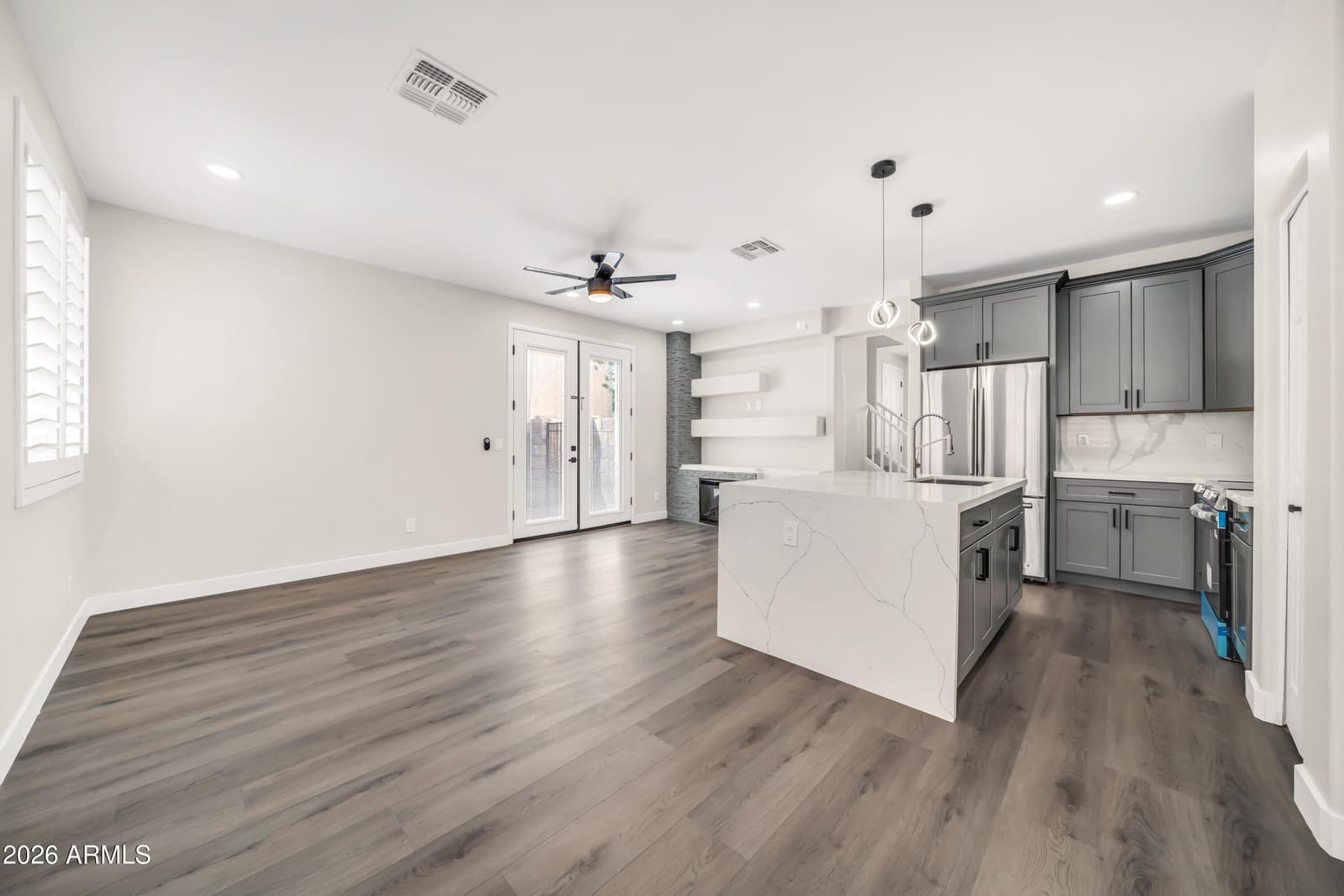 3031 S 101ST Drive, Tolleson, AZ 85353 — photo 7 of 43