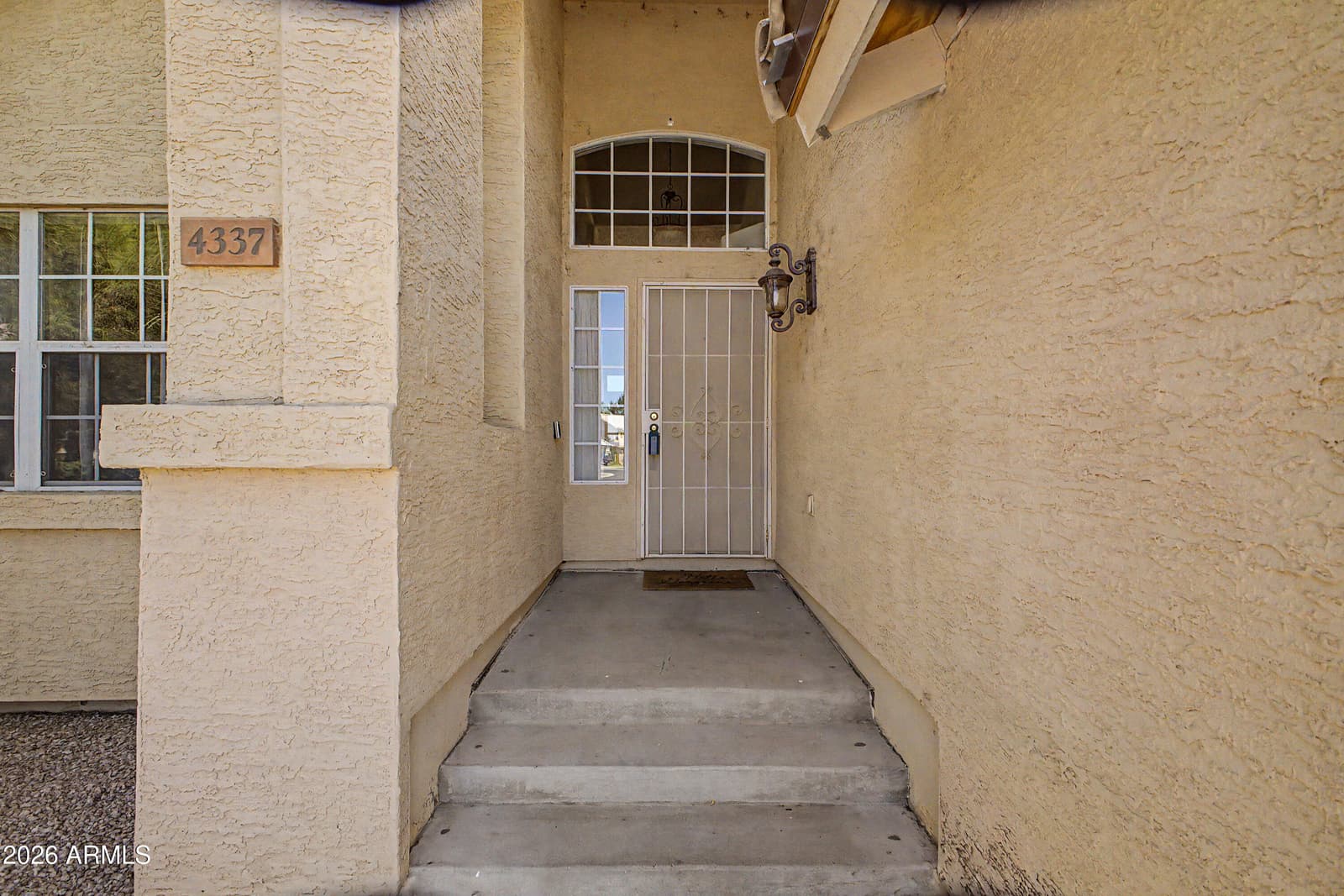 4337 E DESERT Lane, Gilbert, AZ 85234 — photo 5 of 27