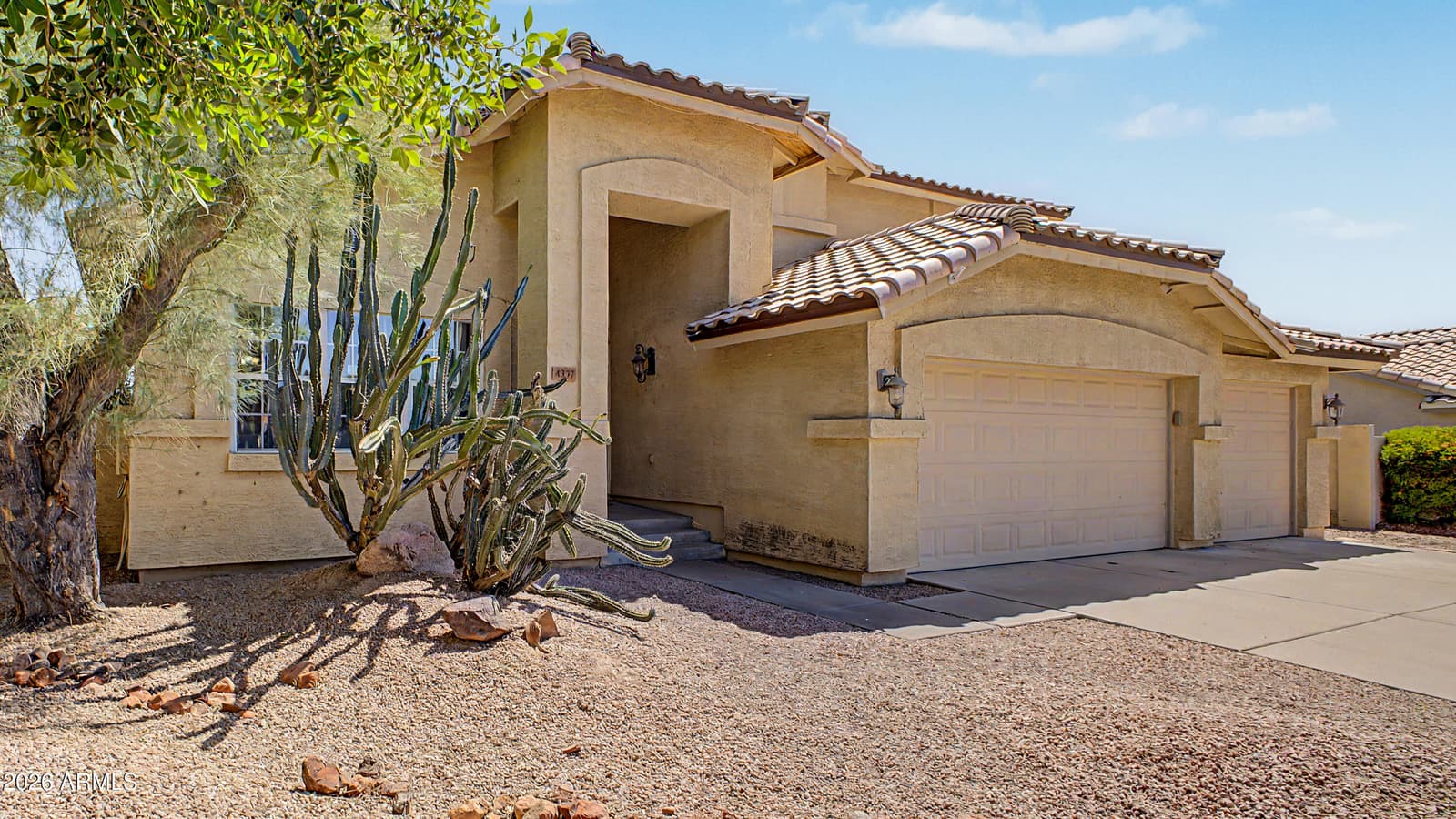 4337 E DESERT Lane, Gilbert, AZ 85234 — photo 4 of 27