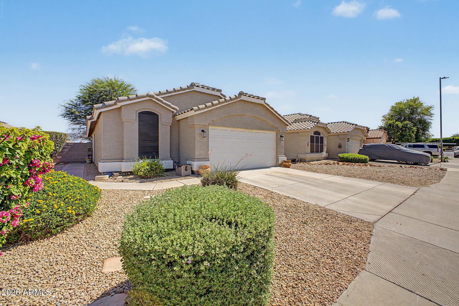 15215 W EUREKA Trail, Surprise, AZ 85374 — photo 3 of 21