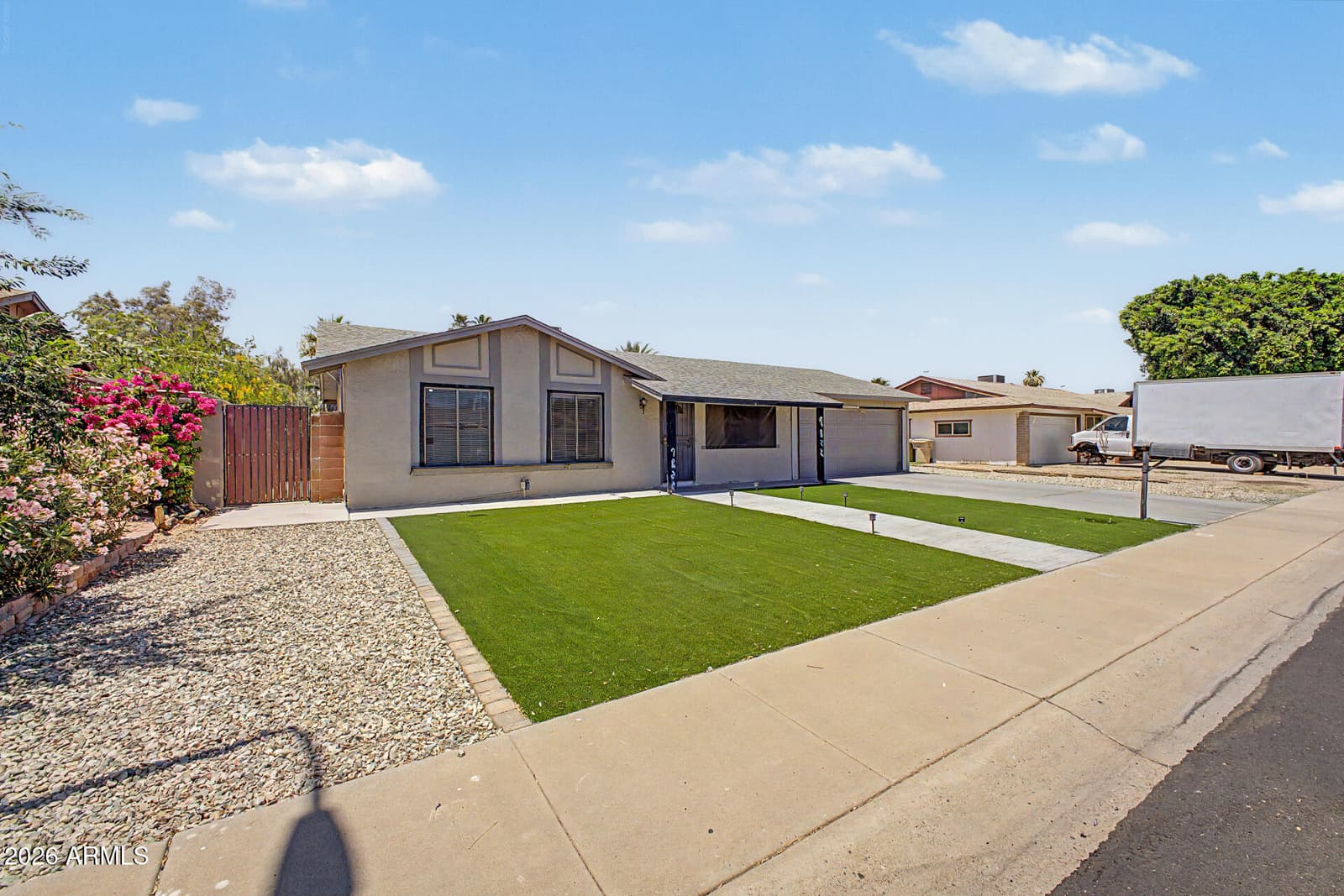 9822 N 47TH Drive, Glendale, AZ 85302 — photo 2 of 28