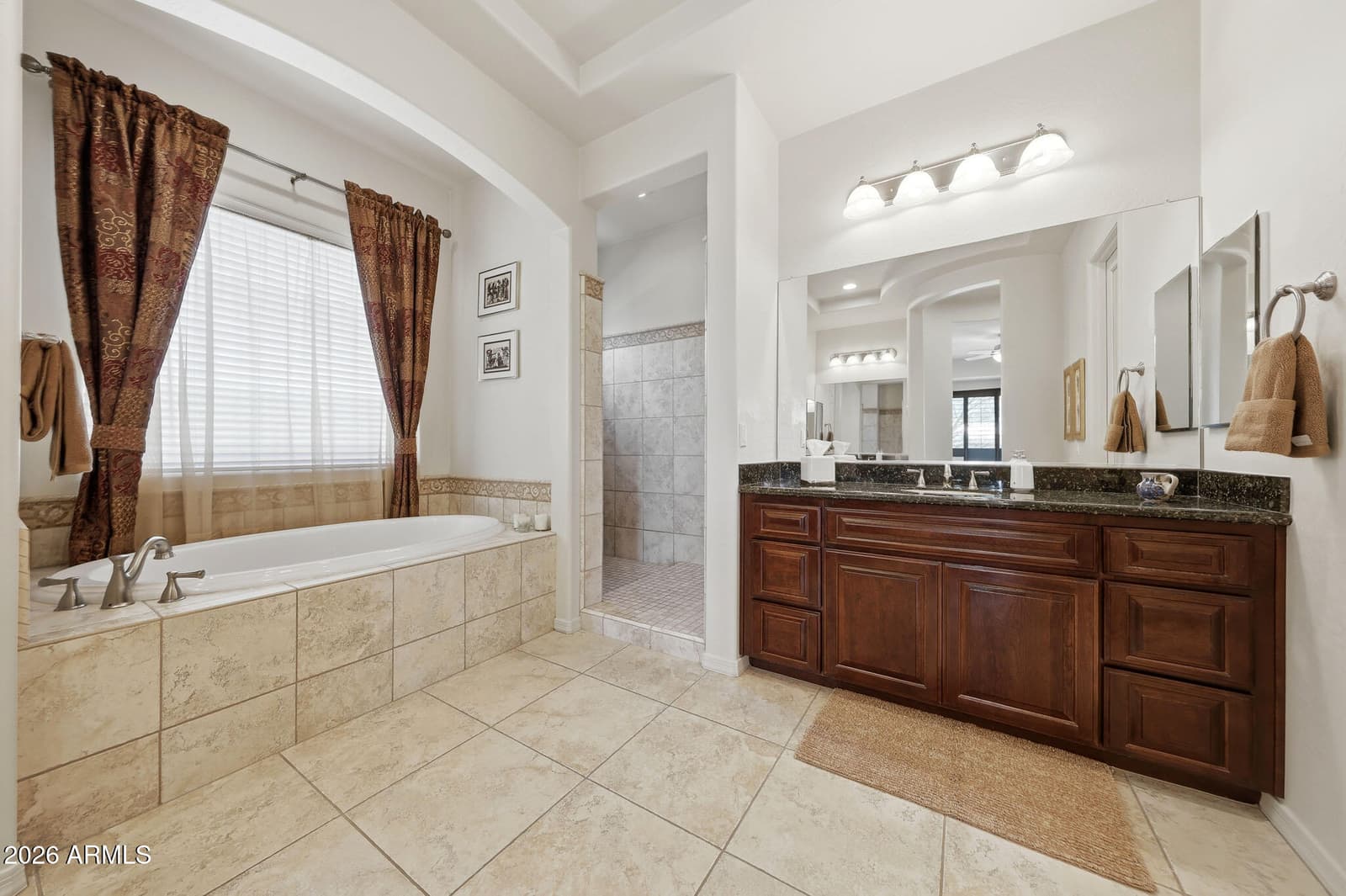 1513 W BRAMBLE BERRY Lane, Phoenix, AZ 85085 — photo 24 of 60