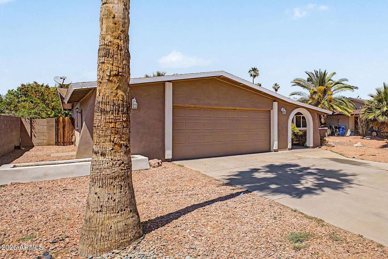 4742 W PARADISE Drive, Glendale, AZ 85304 — photo 12 of 24