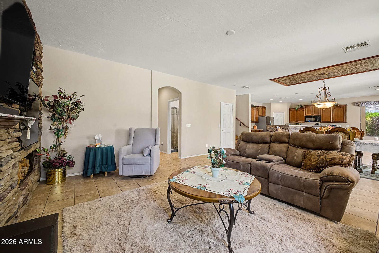 9807 S 43RD Lane, Laveen, AZ 85339 — photo 11 of 35