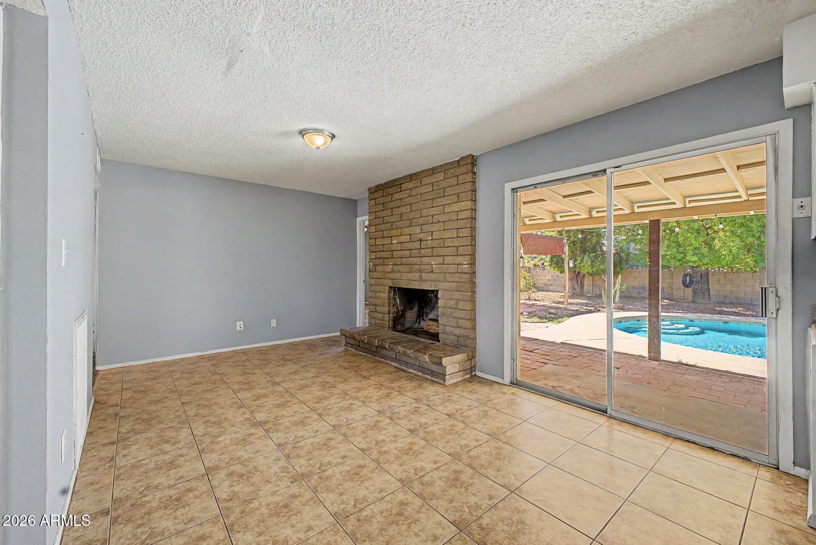 4519 W GARDENIA Avenue, Glendale, AZ 85301 — photo 7 of 22