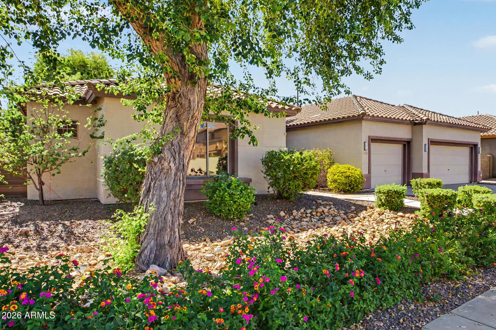 5610 S Eucalyptus Place, Chandler, AZ 85249 — photo 7 of 68