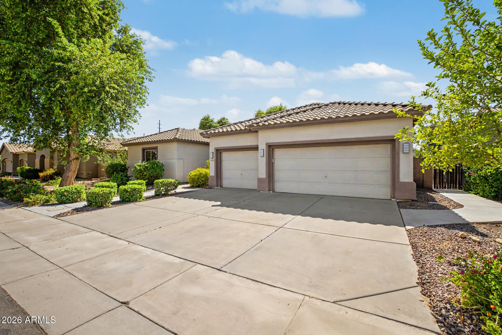 5610 S Eucalyptus Place, Chandler, AZ 85249 — photo 8 of 68