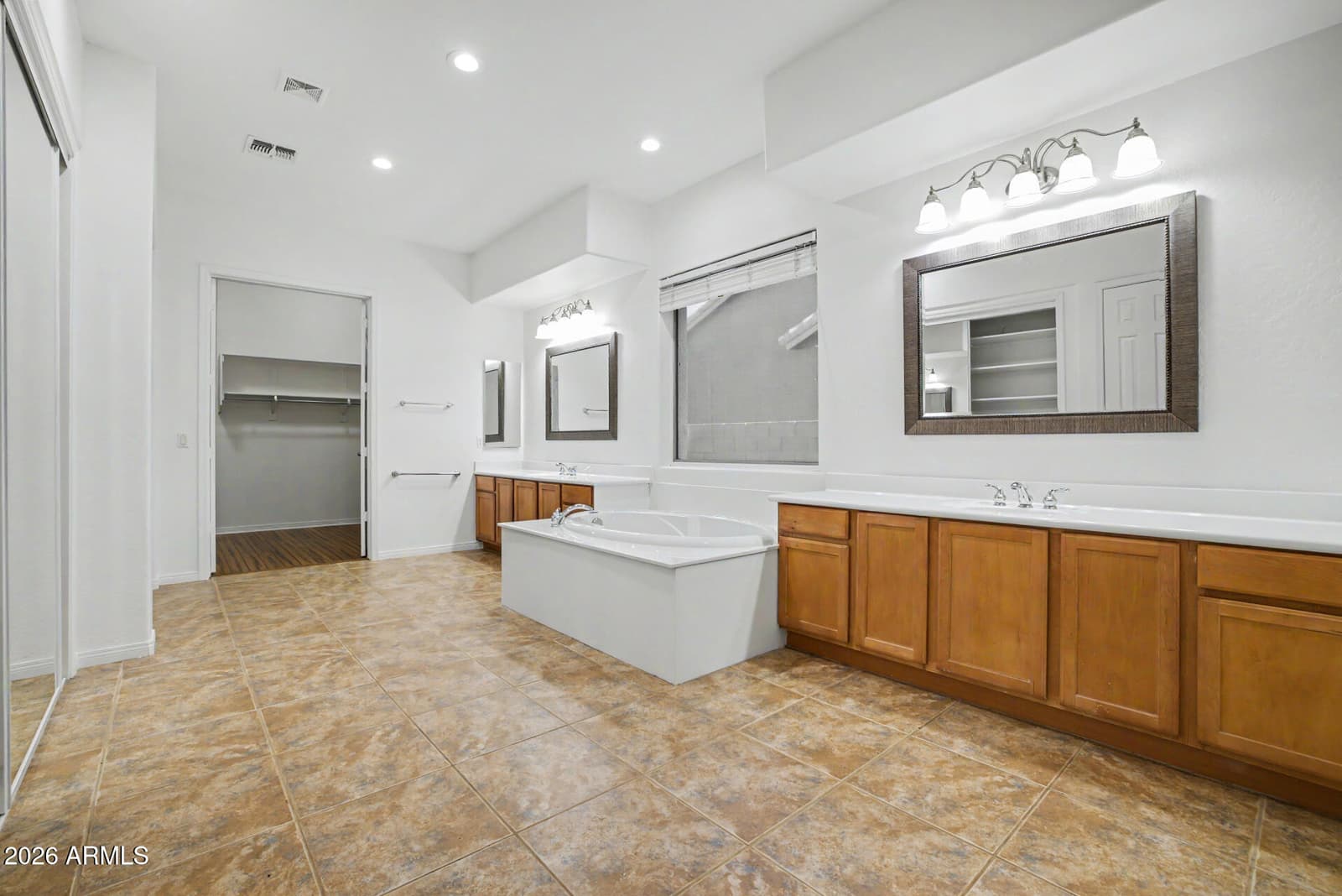 5610 S Eucalyptus Place, Chandler, AZ 85249 — photo 31 of 68