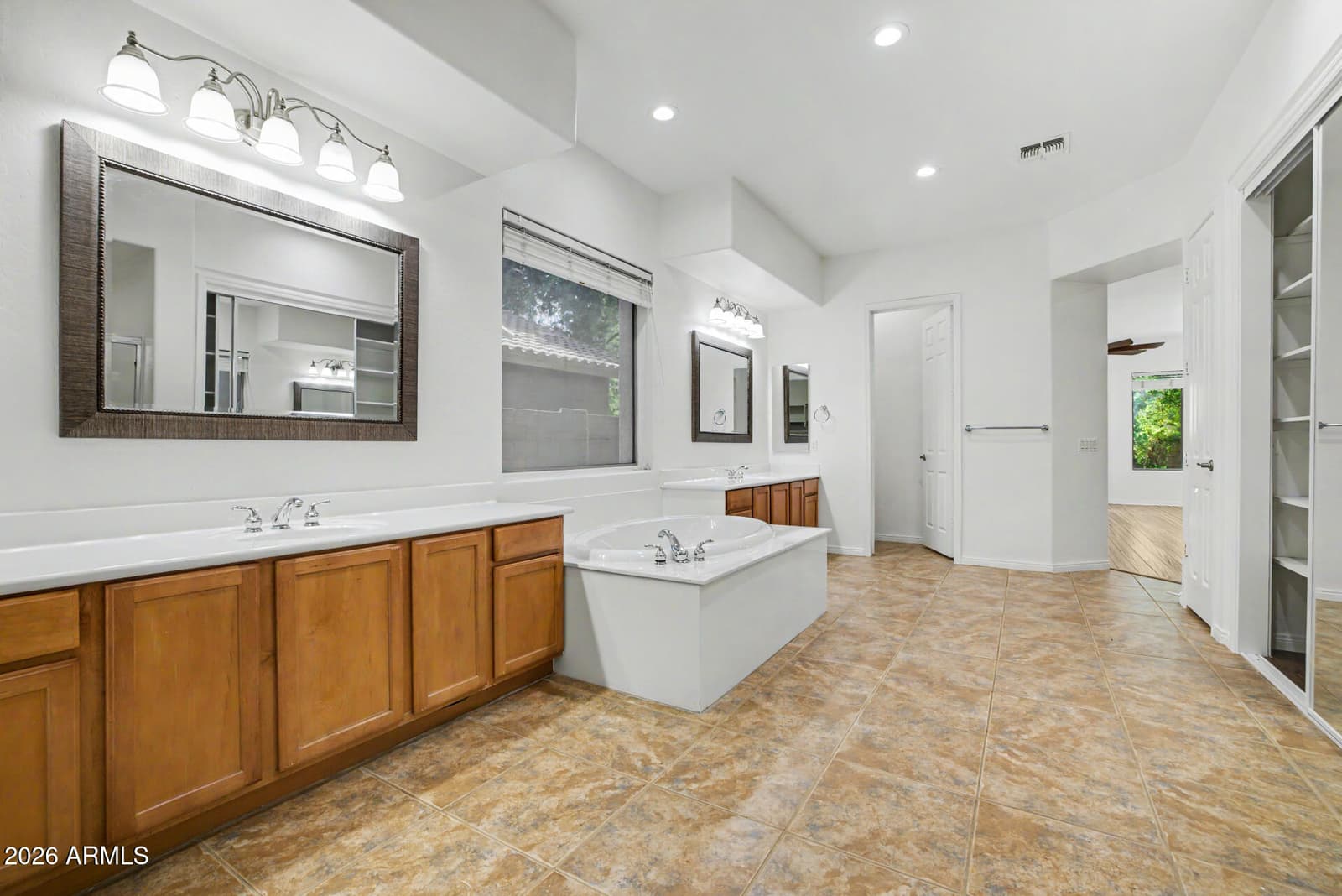 5610 S Eucalyptus Place, Chandler, AZ 85249 — photo 32 of 68