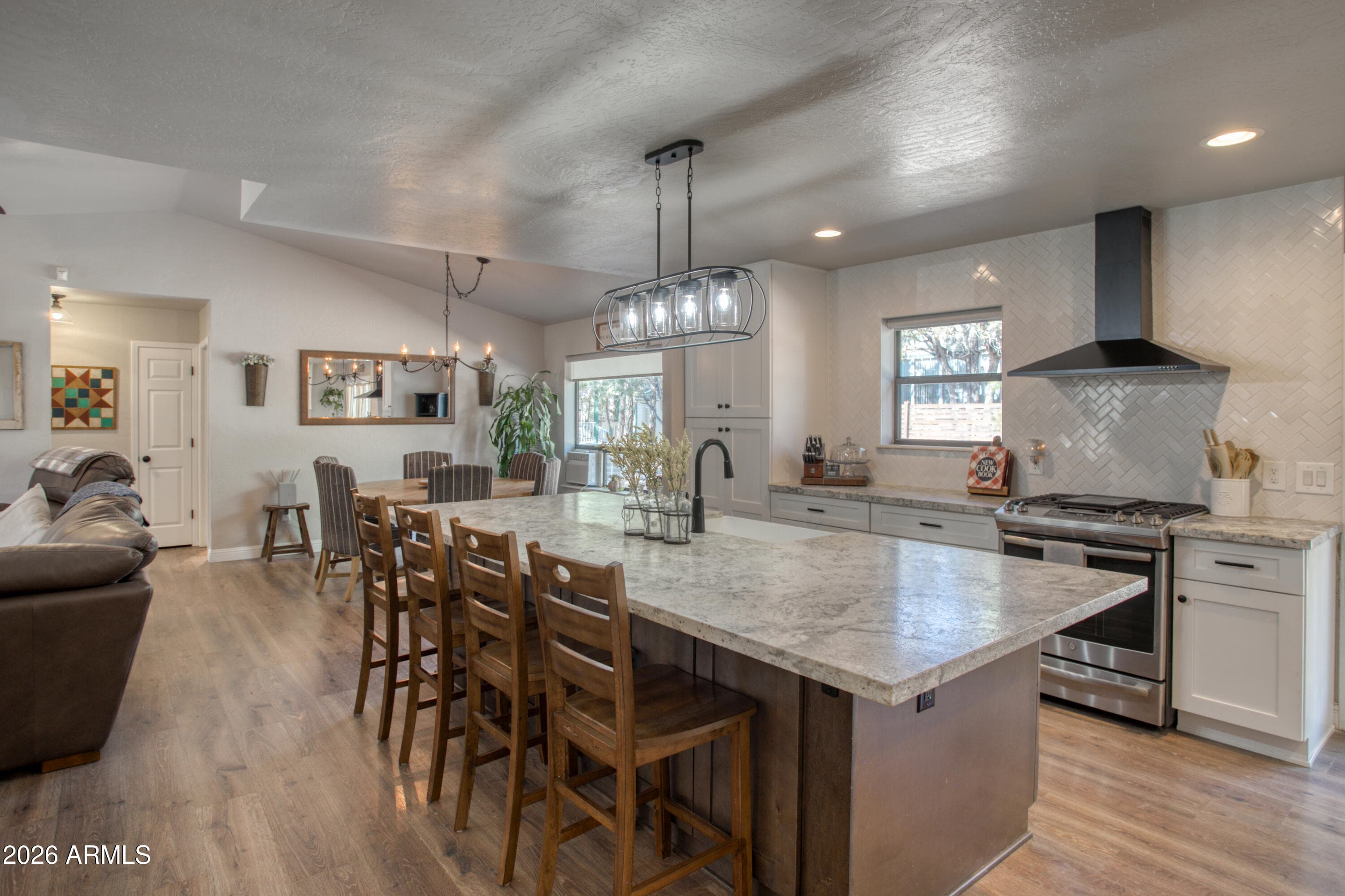 1251 N 41st Circle, Show Low, AZ 85901 — photo 3 of 33