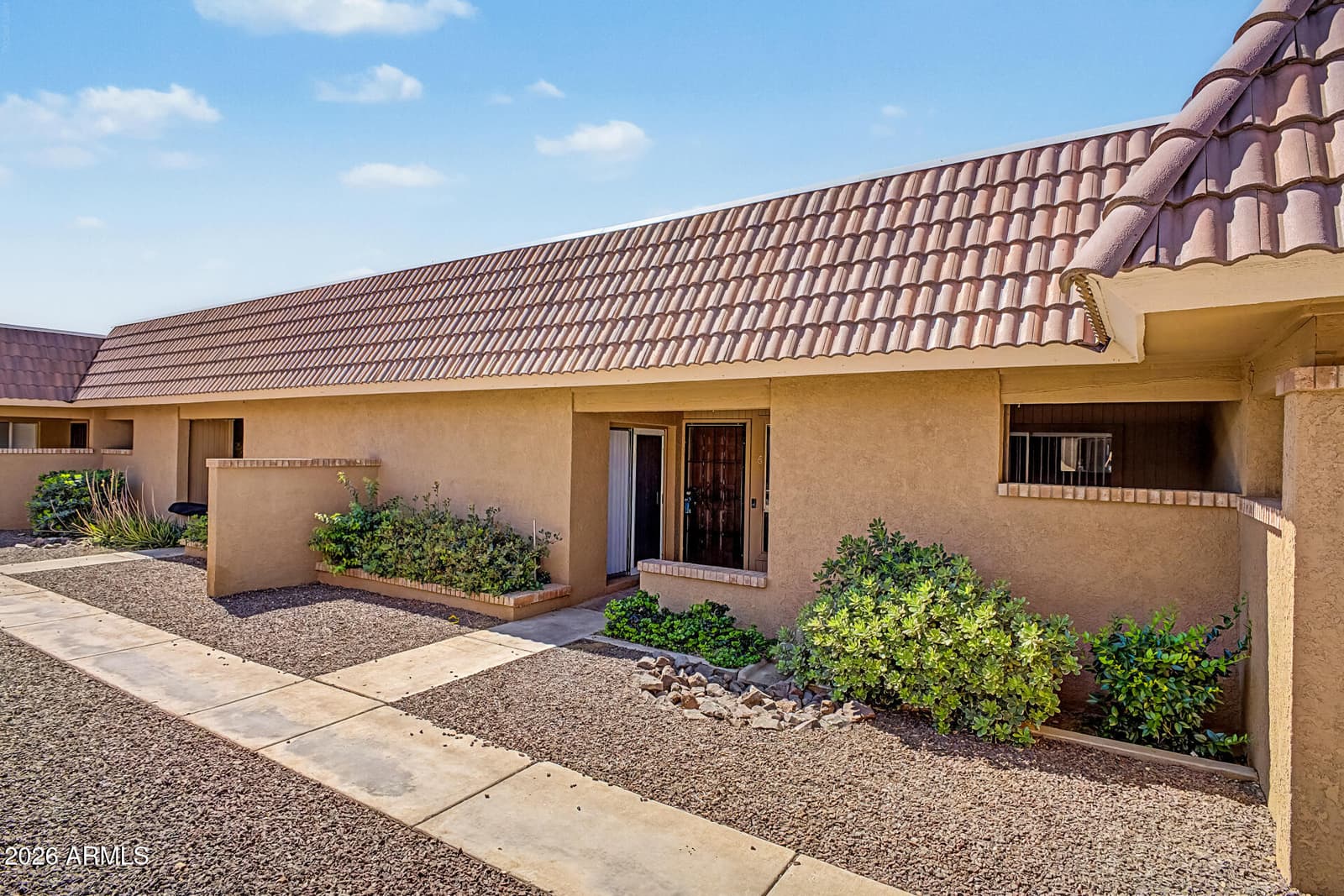 408 W PONTIAC Drive 6, Phoenix, AZ 85027 — photo 2 of 27