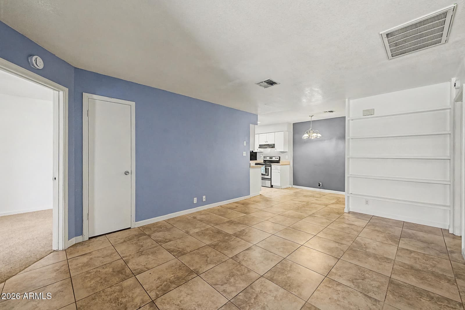 408 W PONTIAC Drive 6, Phoenix, AZ 85027 — photo 7 of 27