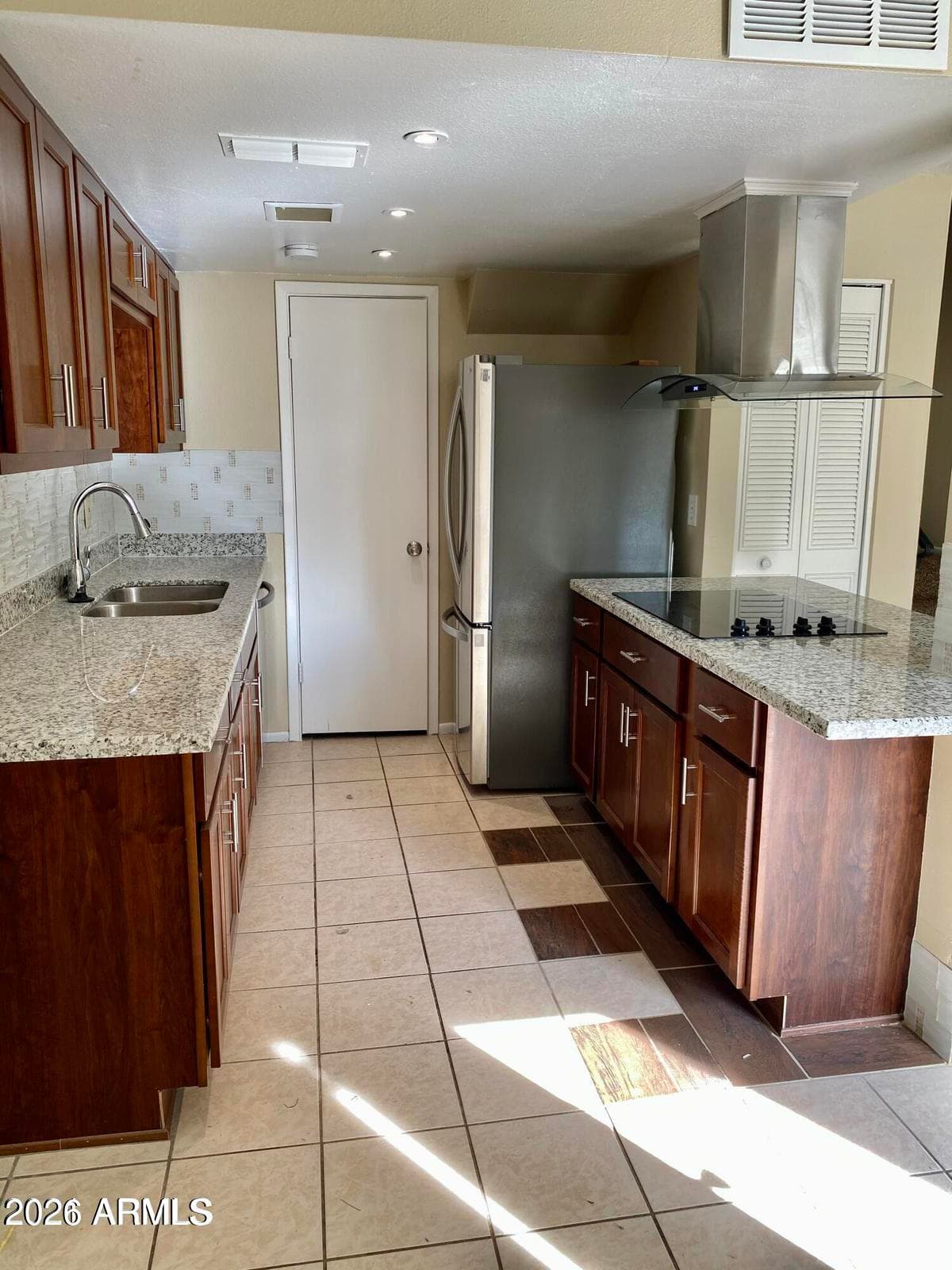 8044 N 32ND Lane, Phoenix, AZ 85051 — photo 5 of 30