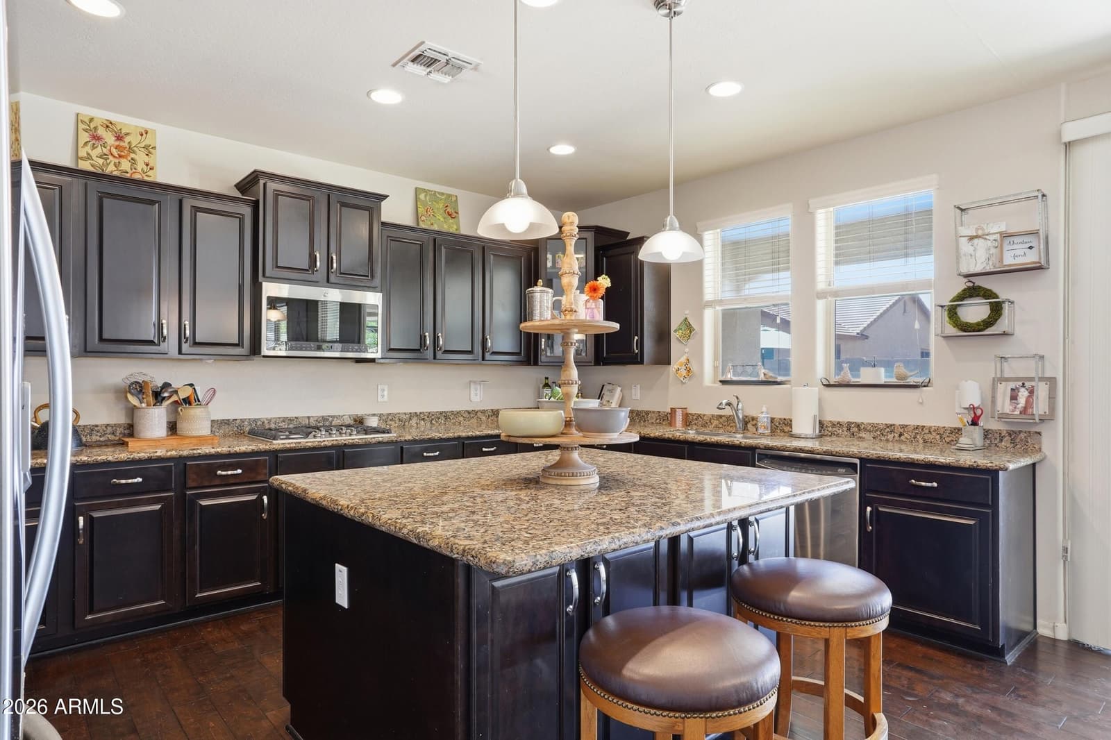 1917 E AZALEA Court, Gilbert, AZ 85298 — photo 13 of 67