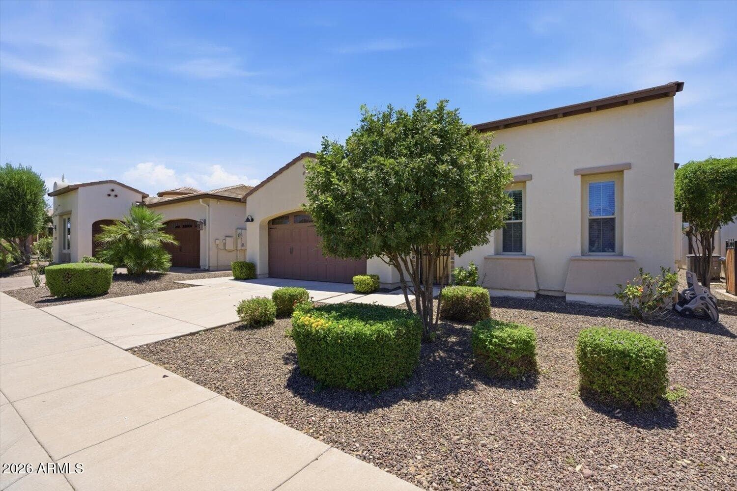 557 E LADDOOS Avenue, San Tan Valley, AZ 85140 — photo 3 of 28